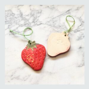 Mini-Keramikornament Erdbeere